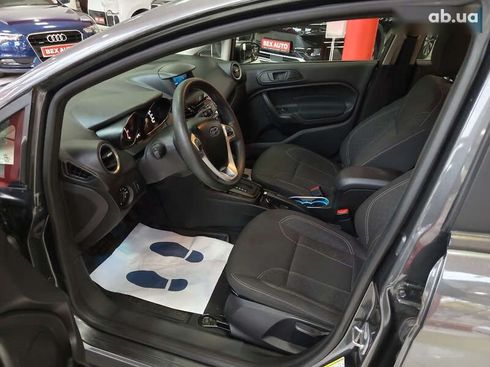 Ford Fiesta 2019 - фото 9