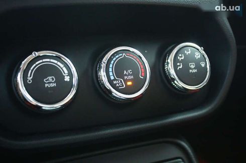 Jeep Renegade 2015 - фото 21