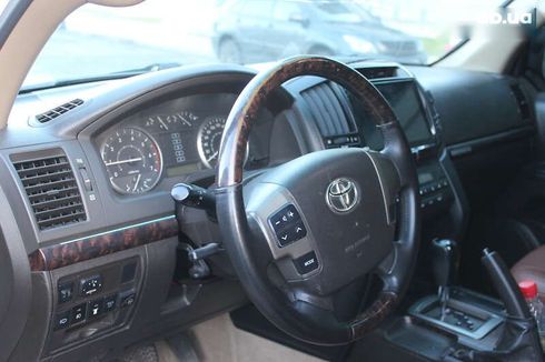 Toyota Land Cruiser 2011 - фото 11