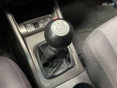 Hyundai Elantra 2010 - фото 28