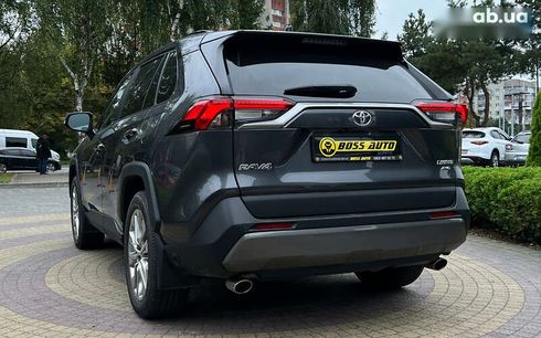 Toyota RAV4 2021 - фото 5