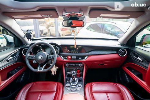 Alfa Romeo Stelvio 2020 - фото 25