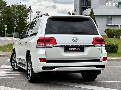Toyota Land Cruiser 2017 - фото 13