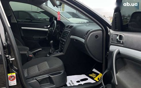 Skoda Octavia 2011 - фото 13
