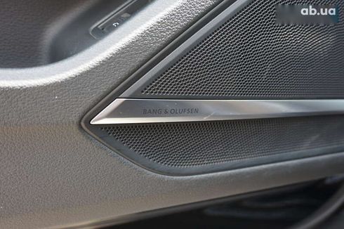 Audi A8 2020 - фото 18