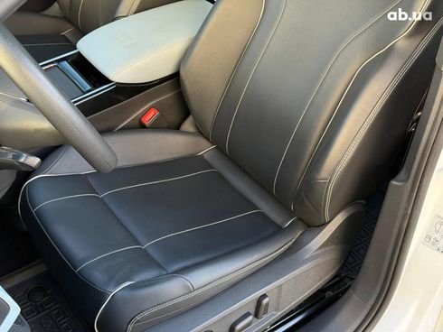 Volkswagen ID.4 2022 белый - фото 17