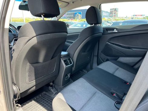 Hyundai Tucson 2018 бежевый - фото 30