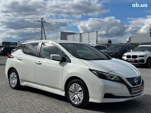 Nissan Leaf 2021 белый - фото 4