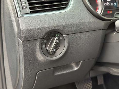 Skoda Octavia 2017 - фото 27