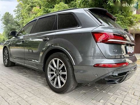 Audi Q7 2021 - фото 20