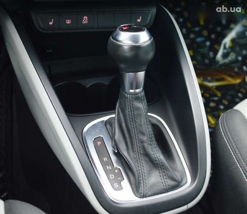 Audi A1 2010 - фото 25