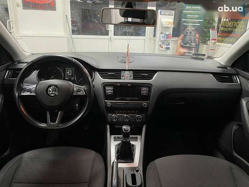 Skoda Octavia 2016 - фото 25