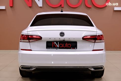 Volkswagen Passat 2020 белый - фото 6