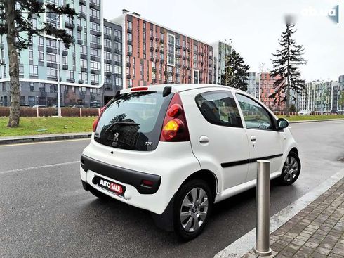 Peugeot 107 2013 - фото 24