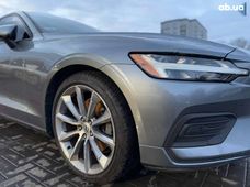 Продаж вживаних Volvo S60 2019 року - купити на Автобазарі