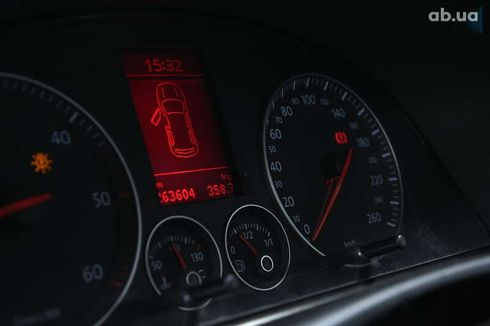 Volkswagen Touran 2004 - фото 18