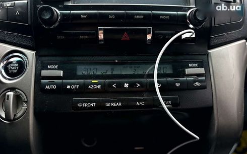 Toyota Land Cruiser 2011 - фото 18