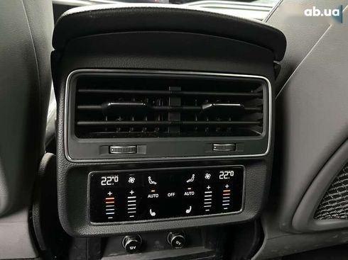 Audi Q8 2020 - фото 16