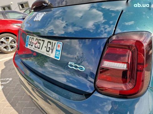 Fiat 500E 2022 - фото 11
