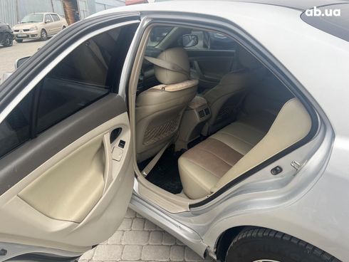 Toyota Camry 2008 серый - фото 23