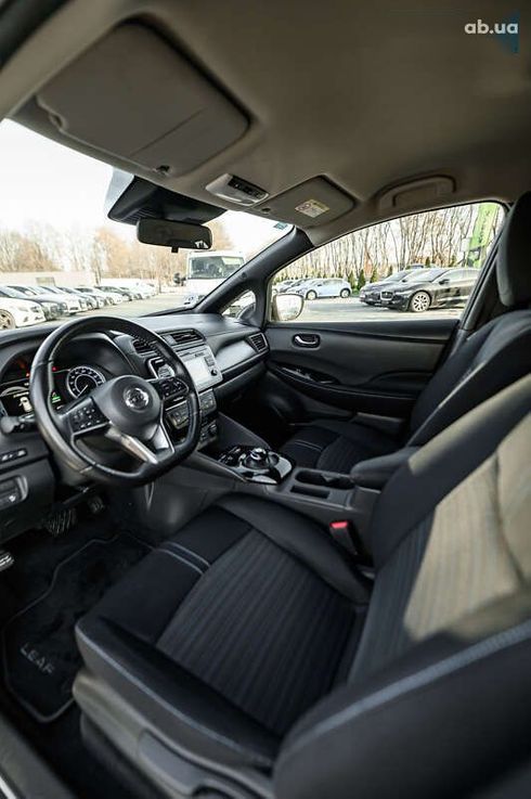 Nissan Leaf 2018 - фото 19