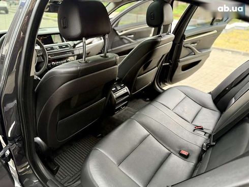 BMW 5 серия 2015 - фото 27