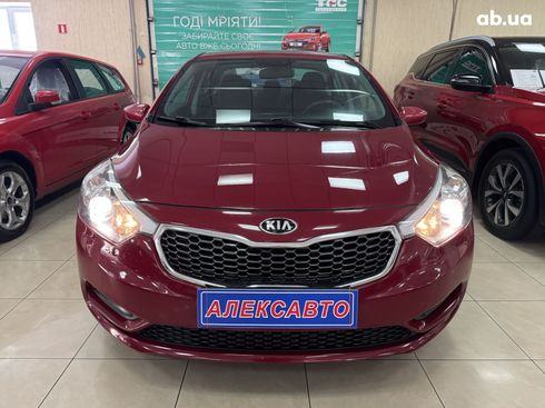 Kia Forte 2015 красный - фото 9