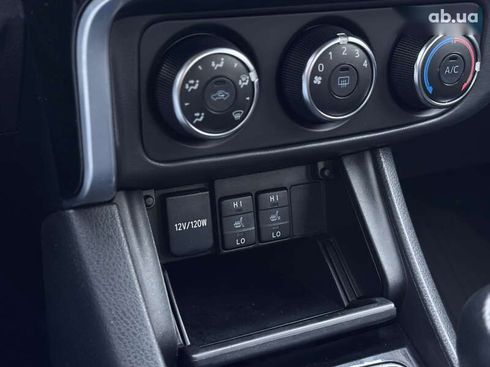 Toyota Corolla 2016 - фото 28