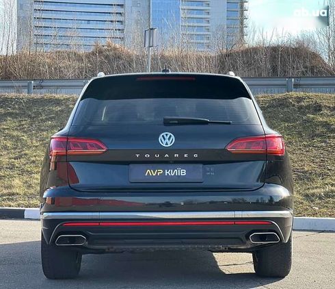 Volkswagen Touareg 2018 - фото 4