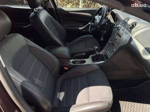 Ford Mondeo 2010 - фото 20