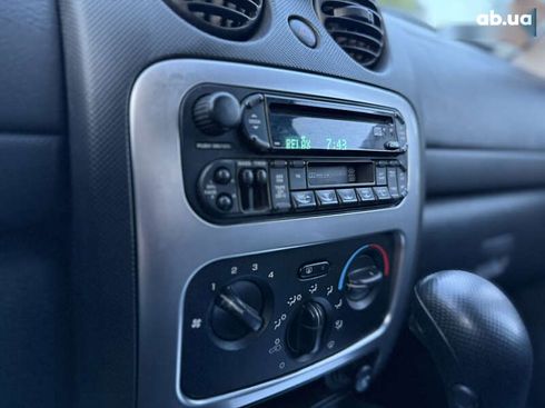 Jeep Cherokee 2004 - фото 25