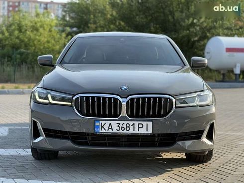 BMW 5 серия 2021 - фото 27