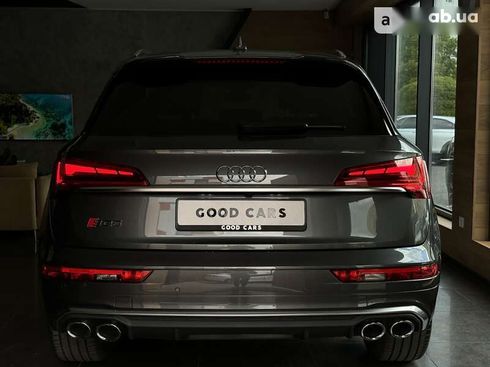 Audi SQ5 2020 - фото 12