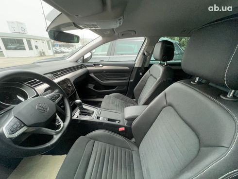 Volkswagen Passat 2022 - фото 10