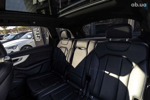 Audi Q7 2020 - фото 29