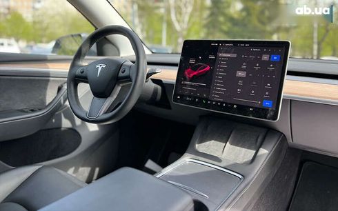Tesla Model Y 2023 - фото 9
