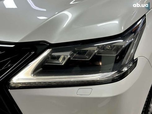 Lexus LX 2019 - фото 30