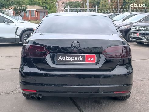 Volkswagen Jetta 2012 черный - фото 10