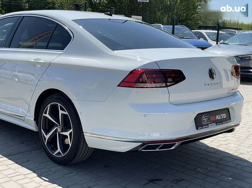 Volkswagen Passat 2021 - фото 19