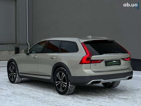 Volvo V90 Cross Country 2017 - фото 8