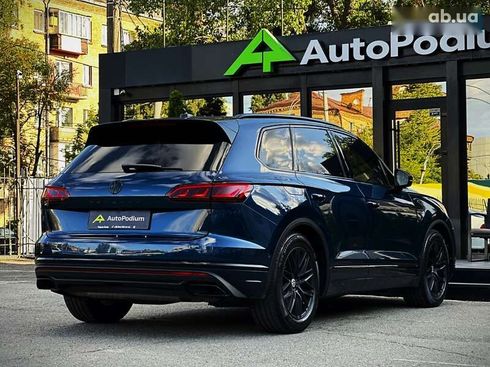 Volkswagen Touareg 2019 - фото 15