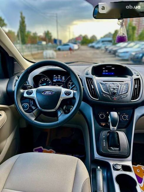 Ford Escape 2016 - фото 28