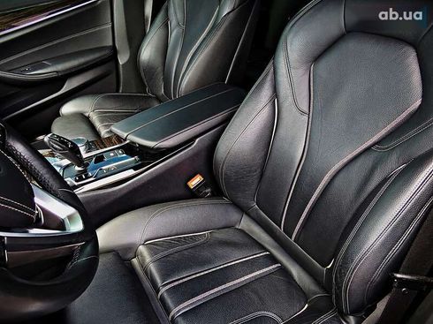 BMW 5 серия 2017 - фото 11