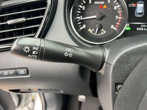 Nissan Rogue 2017 серый - фото 27