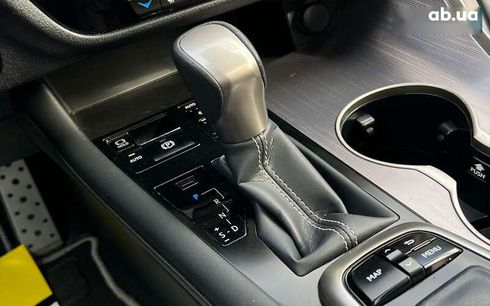 Lexus RX 2018 - фото 20