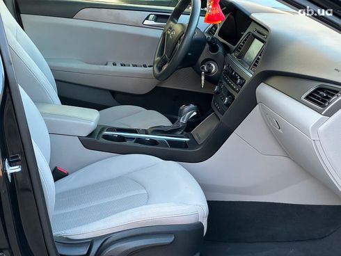 Hyundai Sonata 2015 черный - фото 20