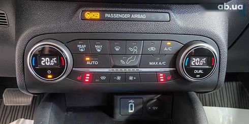 Ford Focus 2019 - фото 19