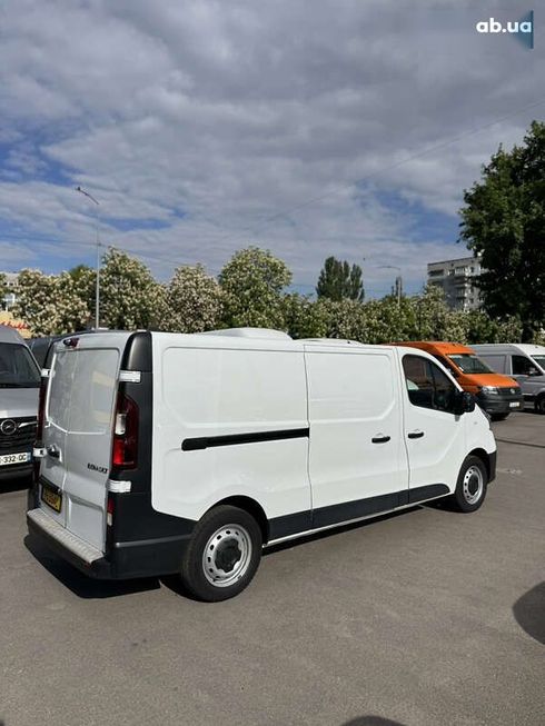 Renault Trafic 2021 - фото 12