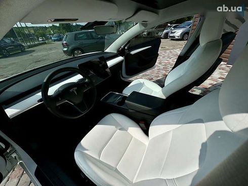 Tesla Model 3 2022 - фото 18