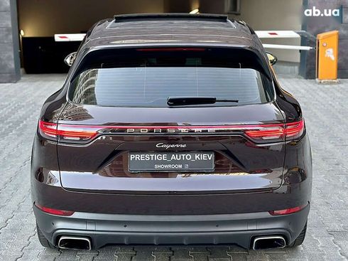 Porsche Cayenne 2018 - фото 16